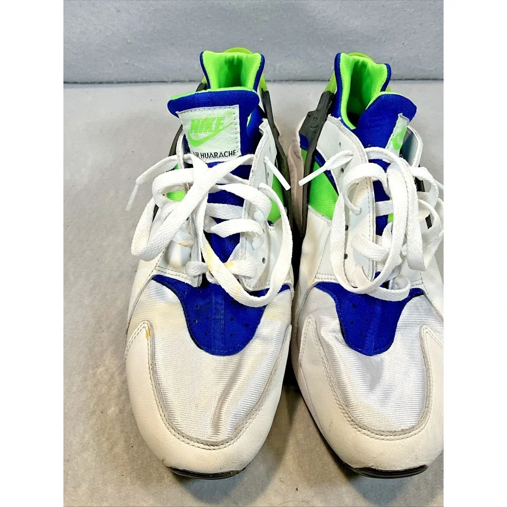 Nike Air Huarache 2021 Scream Green. Low Top. Size 10.5 (DD1068-100)